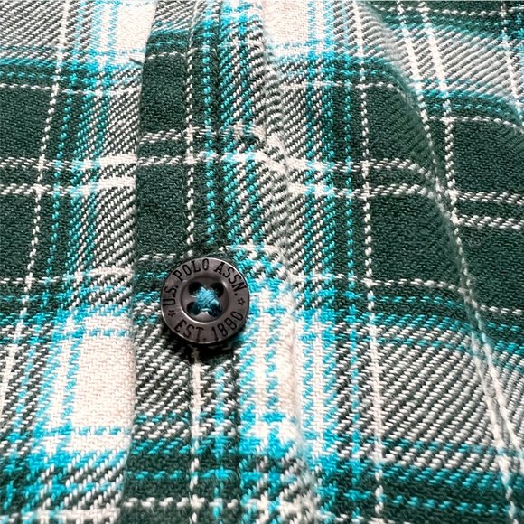 U.S. Polo Assn. Green and White Plaid Flannel Top with Hood (L) - Picture 9 of 10